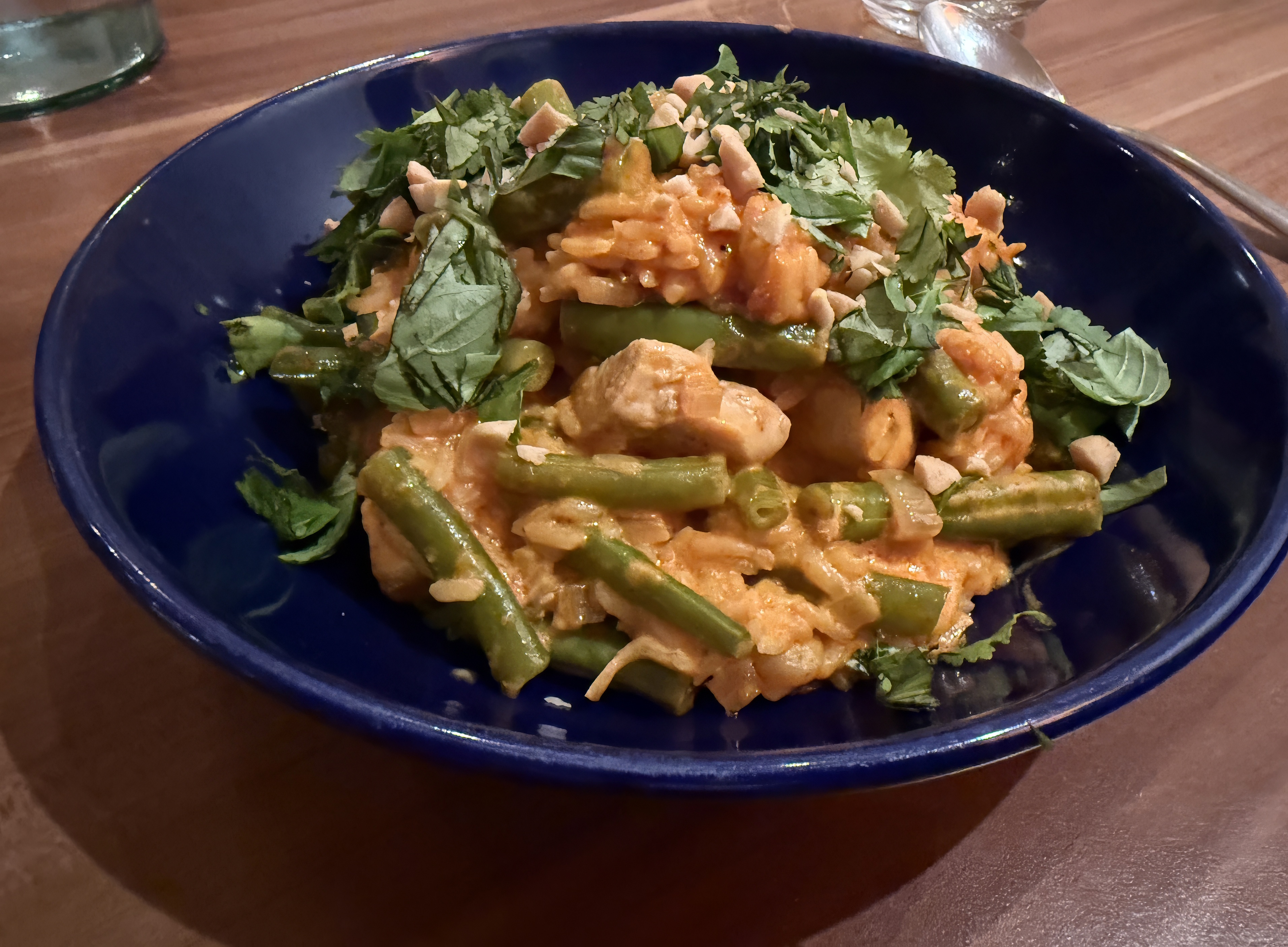<i>One-Pot</i><i>H&auml;hnchen-Curry</i>